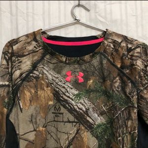 Under Armour T-shirts