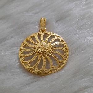 Gold Plated Pendal