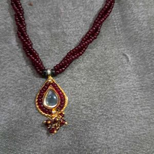 Sale On: Maroon: Earring and Necklace Set