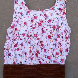 Price Drop ✨White Floral Crop Top🌸