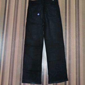 Z-12 Size 28 Straight Women Denim Jeans