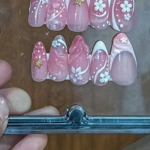 Press On Nails (Pinteresty Floral )