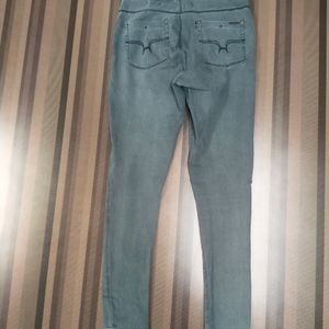 T-54 Size 30  Slim Fit Women Denim Jagging