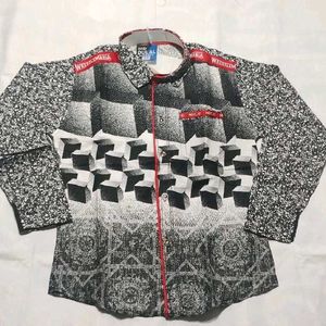 Boys Shirt 4-6 Years Age Like A NEW