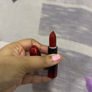 MAC Love Me Lipstick