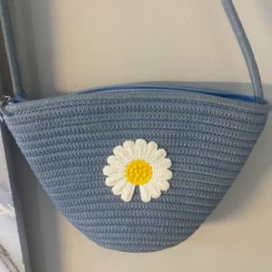 Straw Sling With Flower