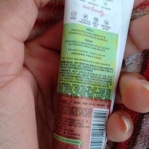 Mamaearth Ubtan Face Wash With A Free Mini Shampoo