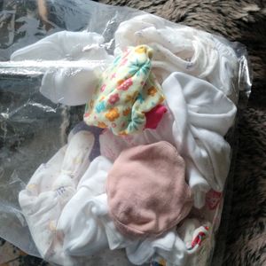 Newborn Baby Caps,Mittens, And Socks