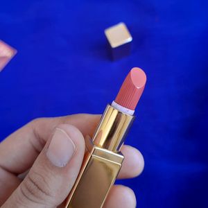 Estee Lauder Pure Color Lipstick