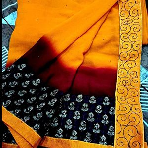 Beautiful Two Shaded  Saree With Blouse