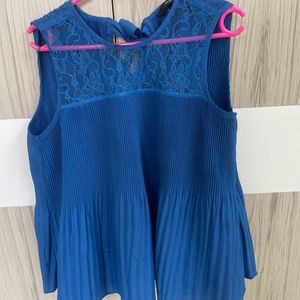 Vero Moda Gorgeous net blue Top With Lovely Back