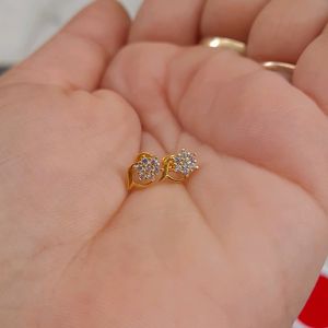 Gold 22crt Beautiful  Flower Desine Studs