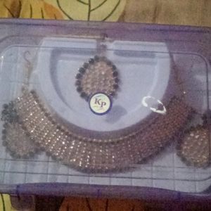 Unused Jewellery Set