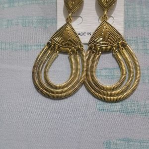 Earings