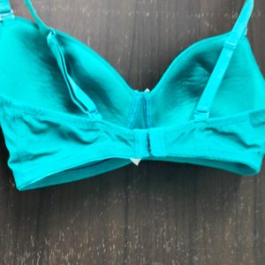 turquoise bra