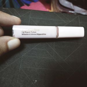 Estee Lauder Envy Lip Repair Potion