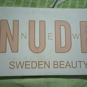 Nude Sweden Beauty 😍