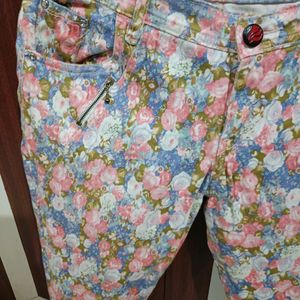 Floral Print Girlish Jean