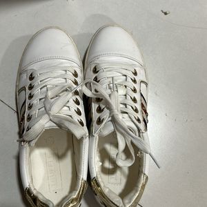 White Sneakers Size UK 4