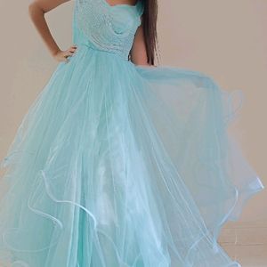 Sequence Cancan Blue Barbie gown