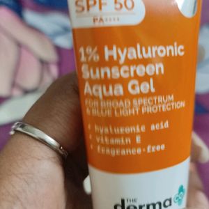 Derma Co 1% Hyaluronic Sunscreen Aqua Gel