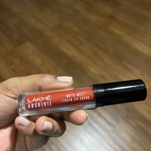 Lakme Absolute Matte Liquid Lip Colour