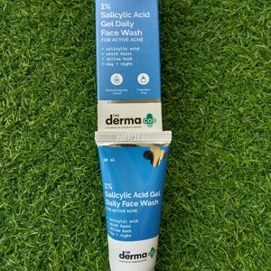 The Derma Co Salicylic Acid Gel Face Wash