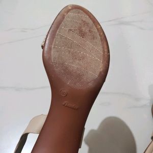 Bata Nude Sandles