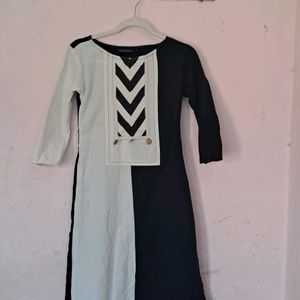 Rangmanch Black And White Kurta