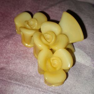 Claw Hair Clip ( Yellow Rose Design )