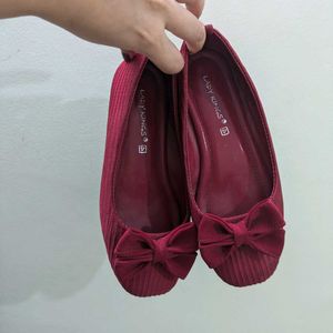 Cute Red Bow Pumps