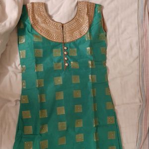 Greenish  dress