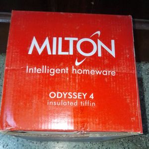 Milton Lunch Box