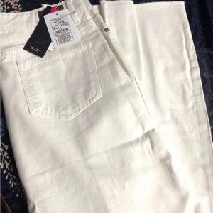 Fuelle Brand White Jeans✨❤️