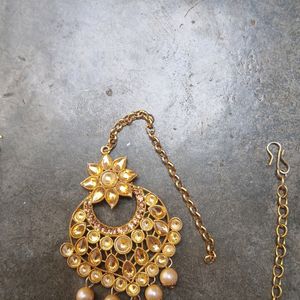 necklace with maang teeka