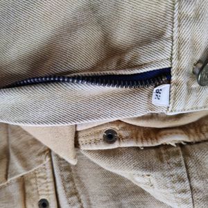 New Lee jeans, Tan Colour, 32" Waist, 43" Length