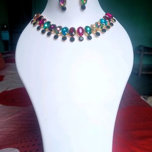 Glass Stone Necklace