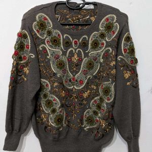 Embroidery Sweater......