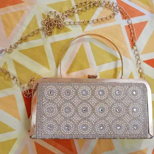 Pearl Design Clutch