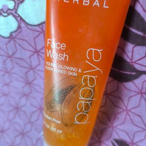 JOVEES HERBAL PAPAYA FACE WASH PARABEN FREE..