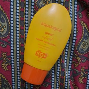 Aqualogica Glow Infused Water Sunscreen