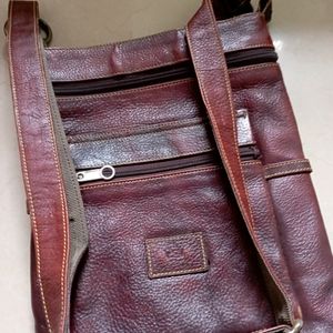 Leather Slingbag