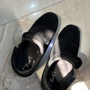 Black Casual Shoes