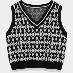 Black&White Knitted Top