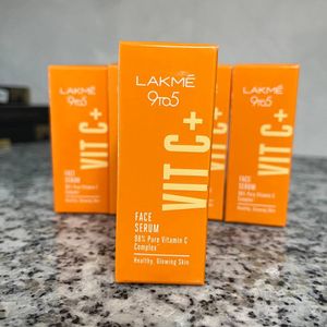Lakme 9 to 5 Vitamin C+ facial Serum 15 ml
