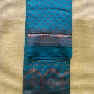 Banarasi Silk Blend Saree (Peacock Green)