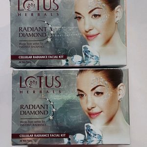 Combo Of Lotus Herbals Diamond Facial Kit