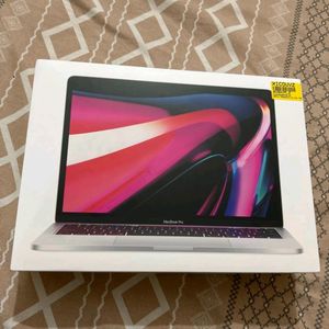 MacBook Pro M1 Silver (8/256) with touchbar