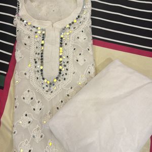 Chikankari Kurta With Inner