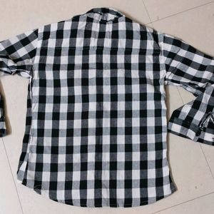 BLACK CHECKED SHIRT FOR WOMEN